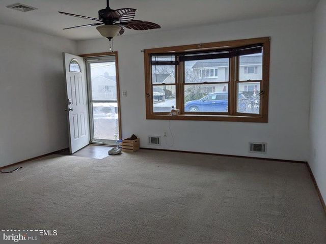 10 ST THOMAS AVE, Toms River, NJ 08753