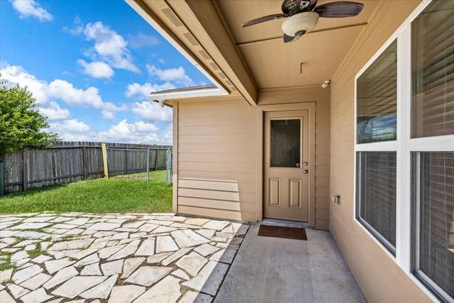422 Hawks View Drive, La Marque, TX 77568
