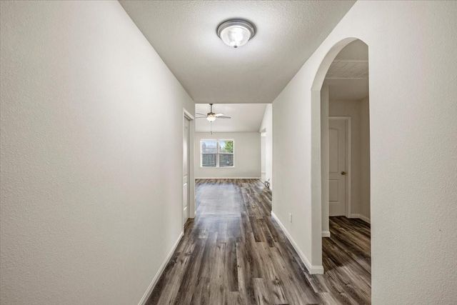 422 Hawks View Drive, La Marque, TX 77568