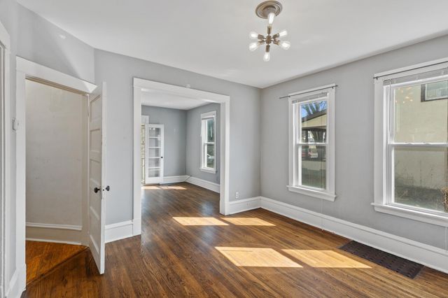 2542 Jackson Street NE, Minneapolis, MN 55418