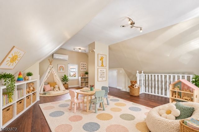 345 Hoover Ave, Bloomfield Twp., NJ 07003