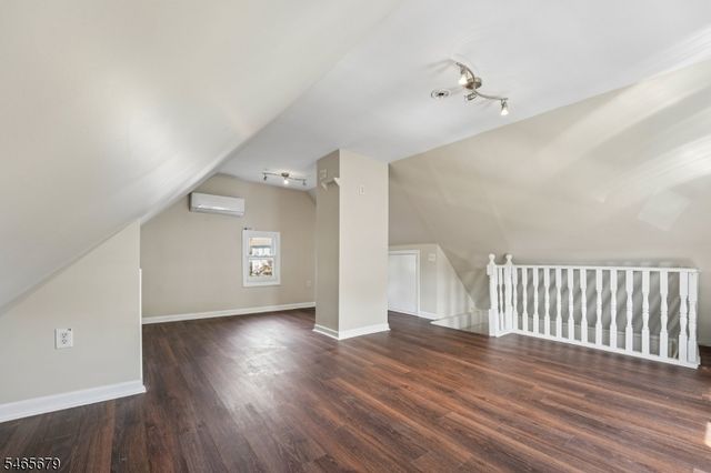 345 Hoover Ave, Bloomfield Twp., NJ 07003