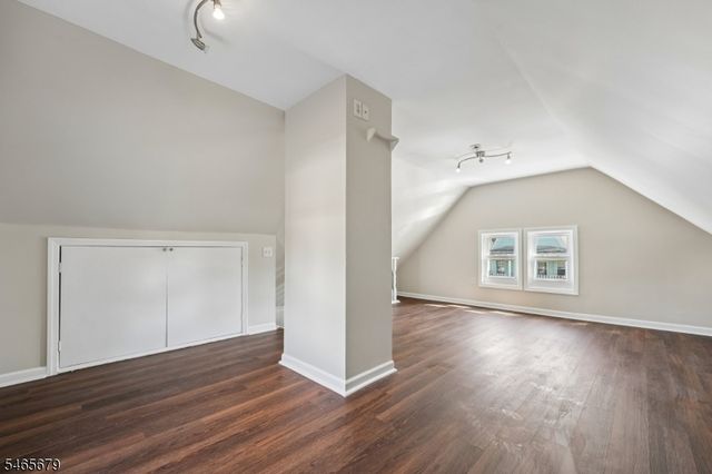 345 Hoover Ave, Bloomfield Twp., NJ 07003