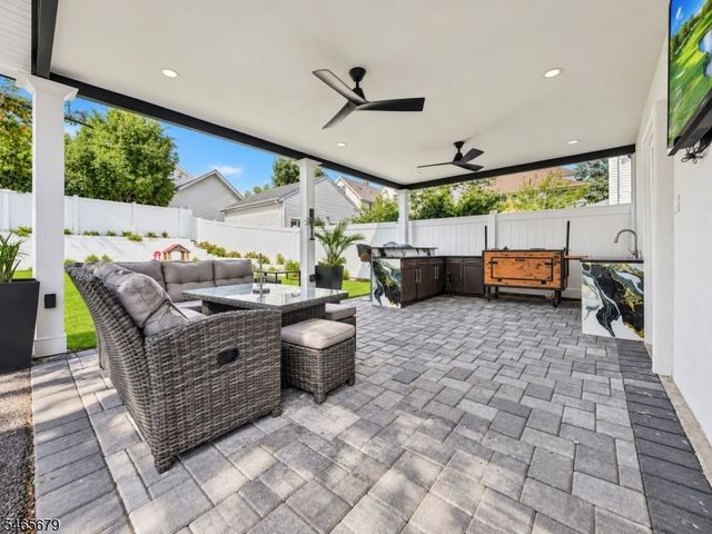 345 Hoover Ave, Bloomfield Twp., NJ 07003