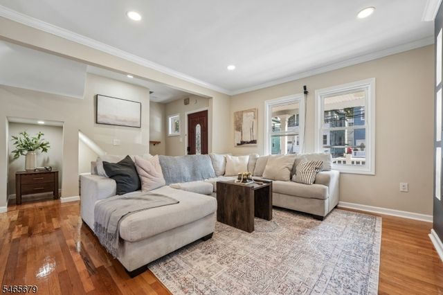 345 Hoover Ave, Bloomfield Twp., NJ 07003