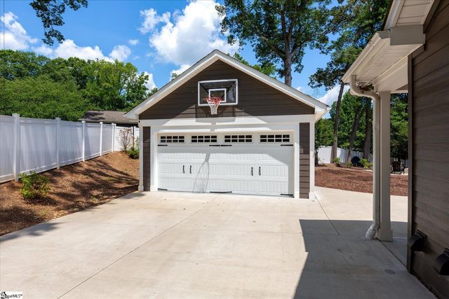 106 Ramblewood Lane, Greenville, SC 29615