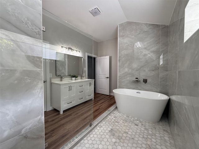 1703 Windy Knoll Drive, Houston, TX 77084