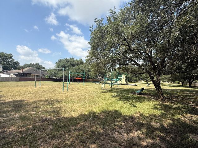 1703 Windy Knoll Drive, Houston, TX 77084