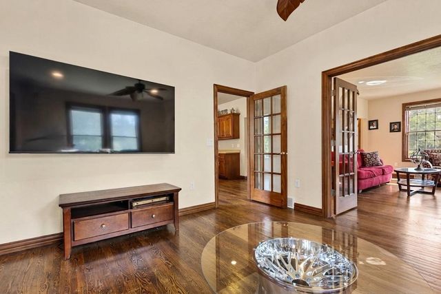 1890 PAYTON COURT, De Pere, WI 54115