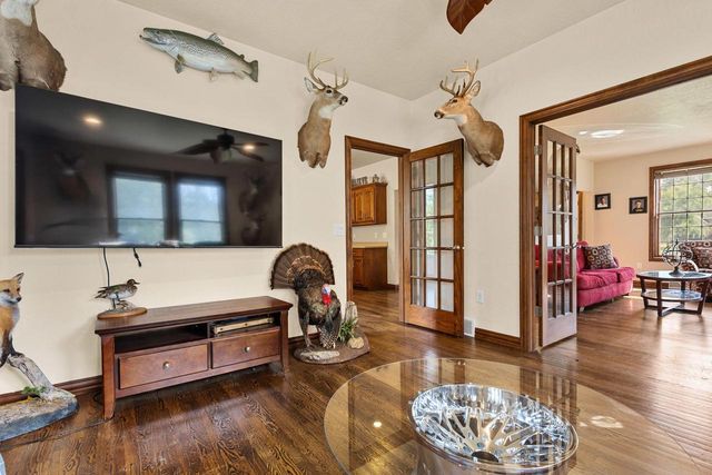 1890 PAYTON COURT, De Pere, WI 54115