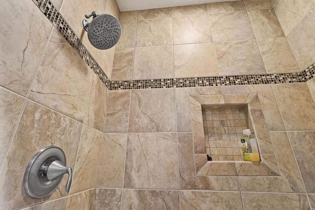1890 PAYTON COURT, De Pere, WI 54115