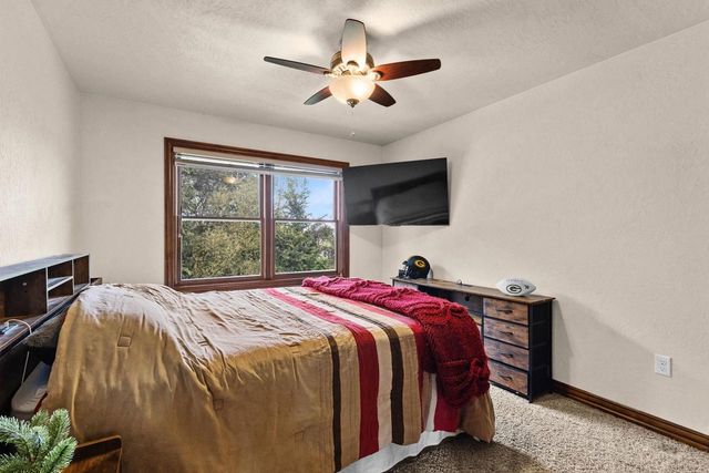 1890 PAYTON COURT, De Pere, WI 54115