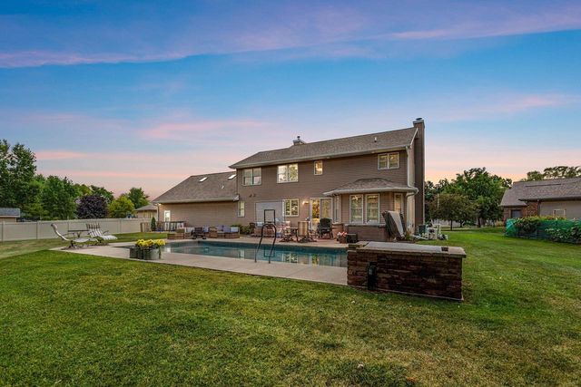 1890 PAYTON COURT, De Pere, WI 54115
