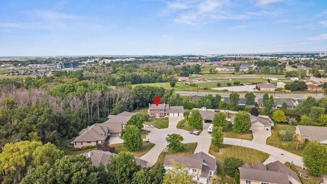 1890 PAYTON COURT, De Pere, WI 54115