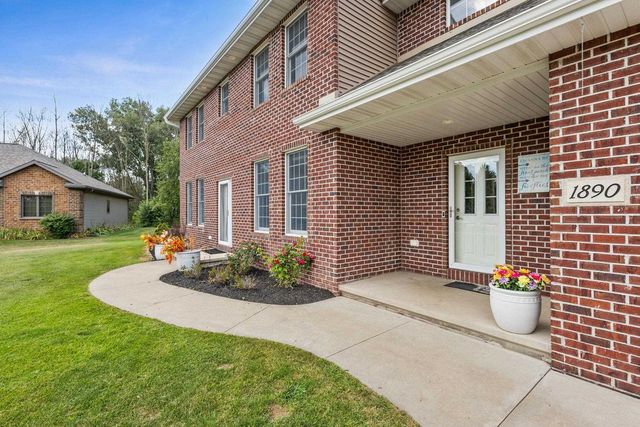 1890 PAYTON COURT, De Pere, WI 54115