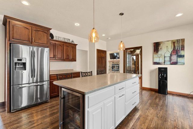 1890 PAYTON COURT, De Pere, WI 54115