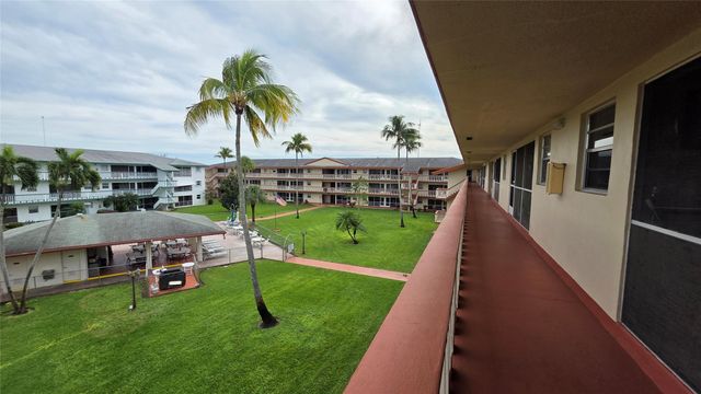 5300 Washington St L338, Hollywood, FL 33021