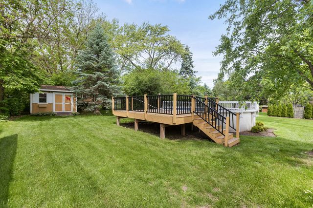 606 Country Club Drive, Itasca, IL 60143