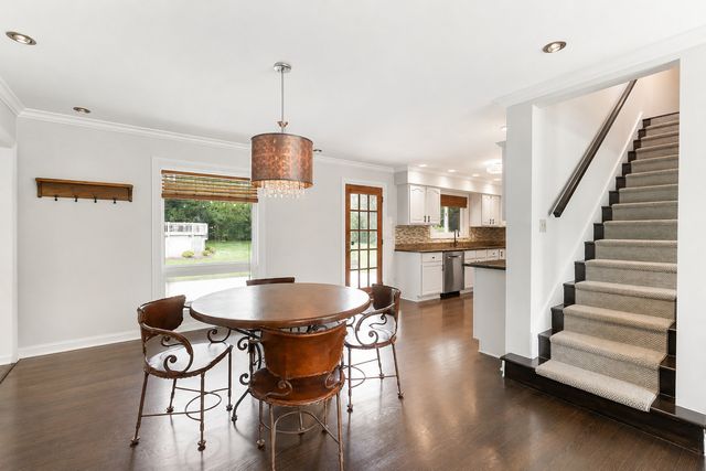 606 Country Club Drive, Itasca, IL 60143
