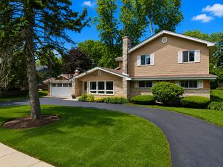 606 Country Club Drive, Itasca, IL 60143