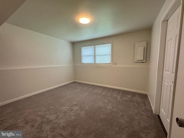 5077 MACNAMARA DR, Fredericksburg, VA 22407