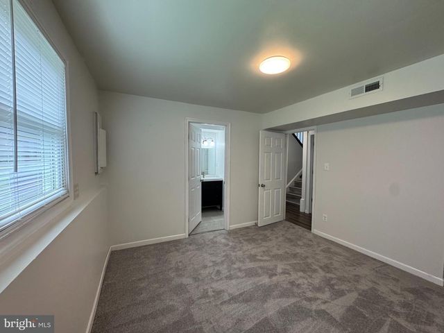 5077 MACNAMARA DR, Fredericksburg, VA 22407