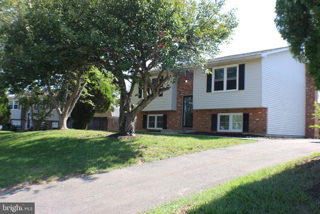 5077 MACNAMARA DR, Fredericksburg, VA 22407
