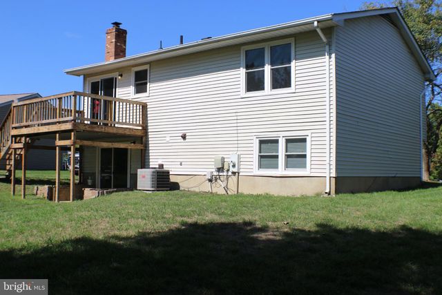 5077 MACNAMARA DR, Fredericksburg, VA 22407