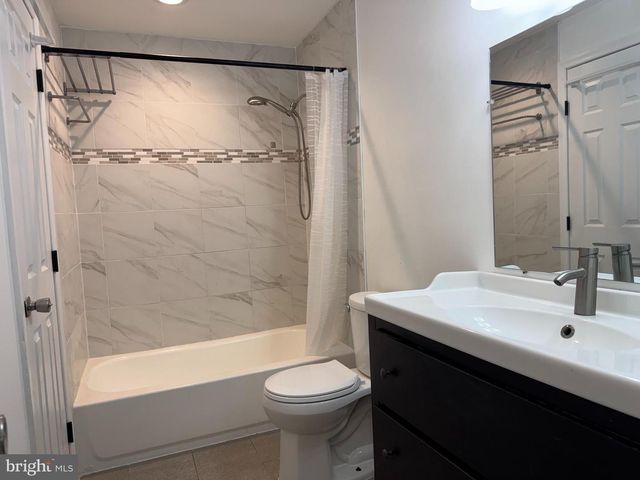 5077 MACNAMARA DR, Fredericksburg, VA 22407