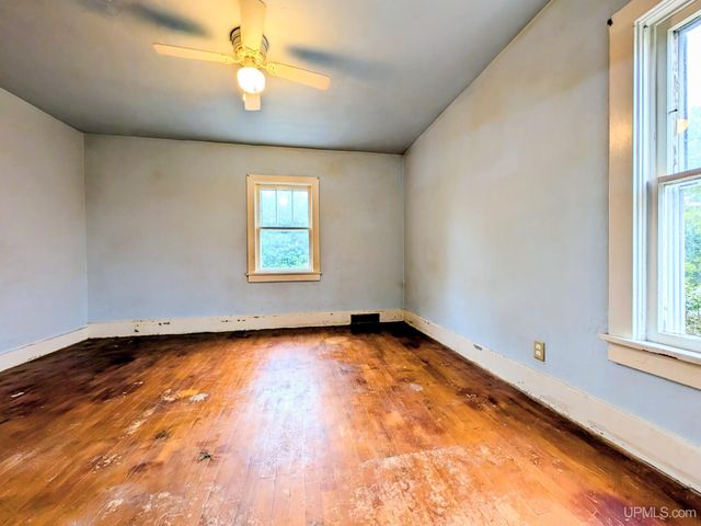 524 Baltic Avenue, Caspian, MI 49915