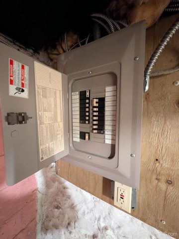 524 Baltic Avenue, Caspian, MI 49915