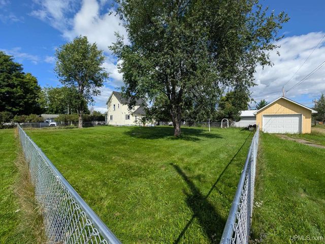 524 Baltic Avenue, Caspian, MI 49915