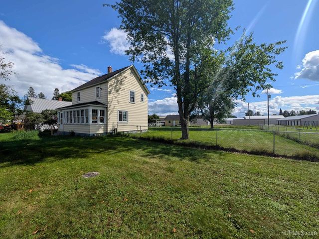 524 Baltic Avenue, Caspian, MI 49915