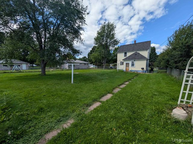 524 Baltic Avenue, Caspian, MI 49915