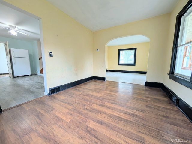 524 Baltic Avenue, Caspian, MI 49915