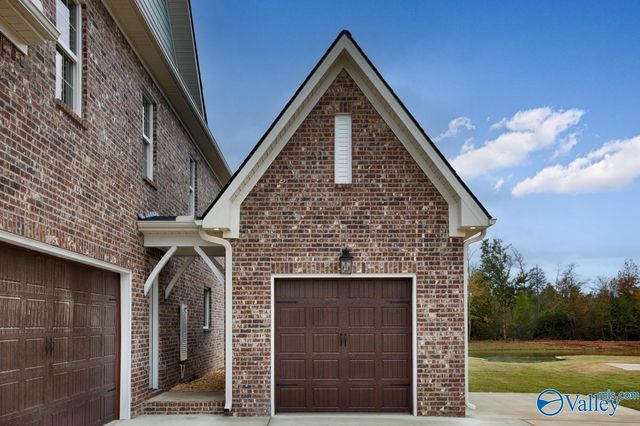 68 Taylors Brook Way, Gurley, AL 35748