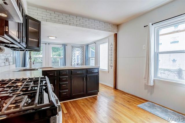 923 Tompkins Street, St Charles, MO 63301