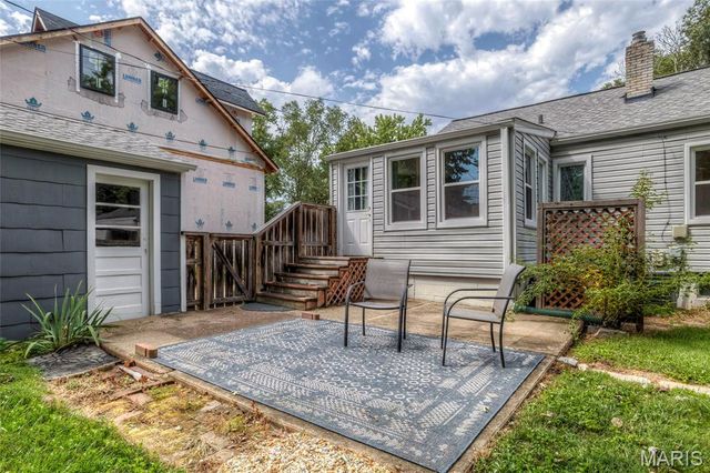 923 Tompkins Street, St Charles, MO 63301