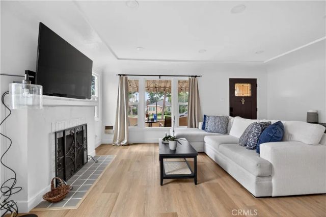 649 Plaza Serena, Ontario, CA 91764