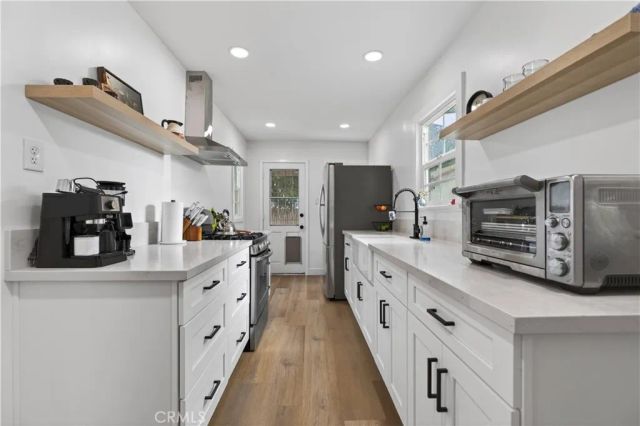 649 Plaza Serena, Ontario, CA 91764