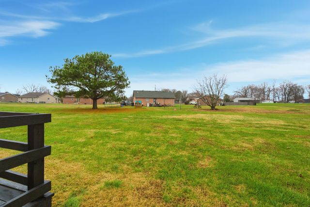 105 Gayla Ct, Portland, TN 37148