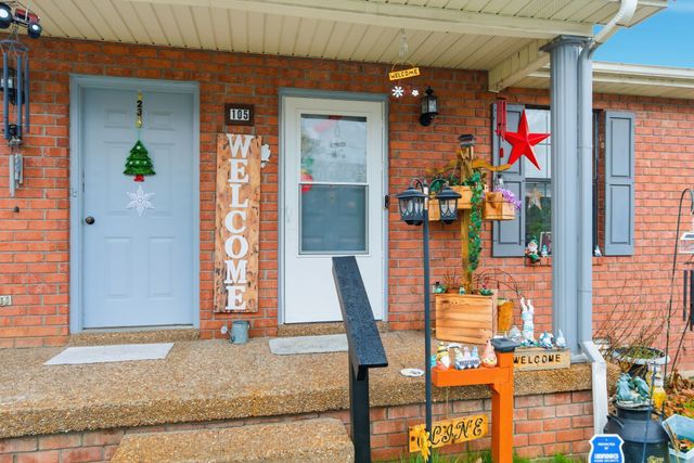 105 Gayla Ct, Portland, TN 37148