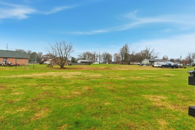 105 Gayla Ct, Portland, TN 37148