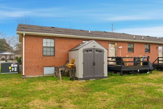 105 Gayla Ct, Portland, TN 37148