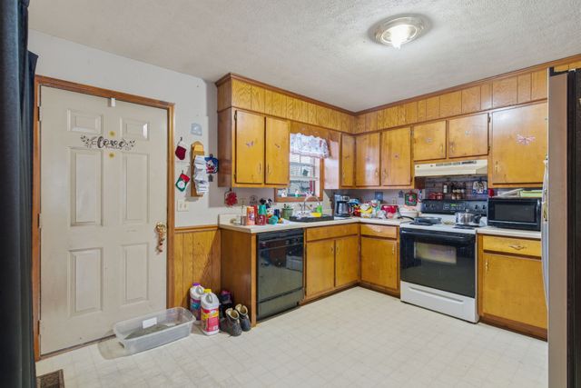 105 Gayla Ct, Portland, TN 37148