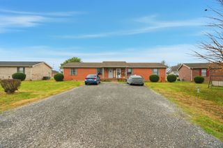 105 Gayla Ct, Portland, TN 37148