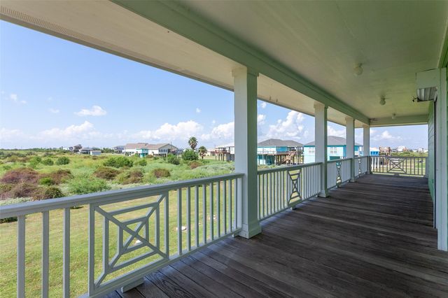 455 Atkinson, Crystal Beach, TX 77650