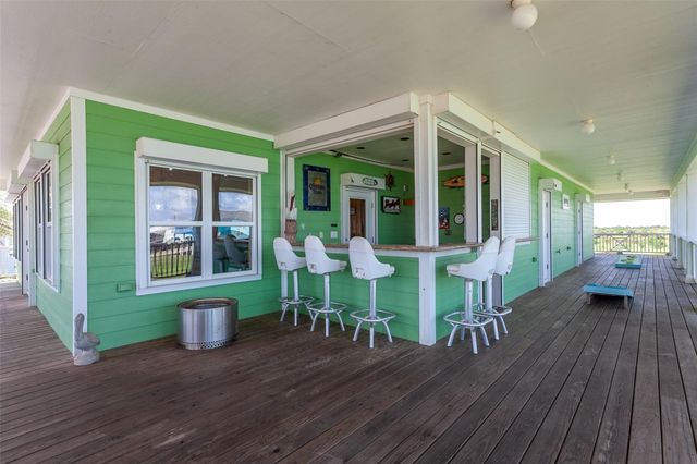 455 Atkinson, Crystal Beach, TX 77650