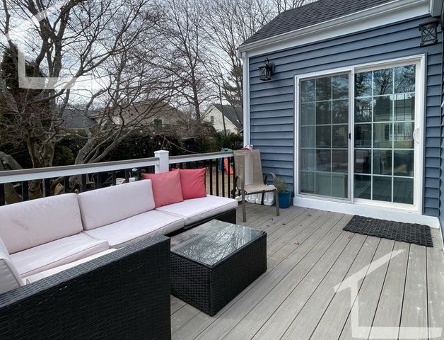 181 Christina St 1, Newton, MA 02461