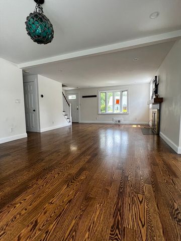 181 Christina St 1, Newton, MA 02461
